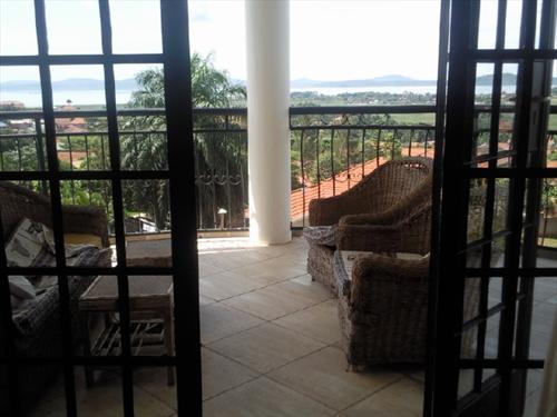 Mansion for rent in Muyenga Kampala