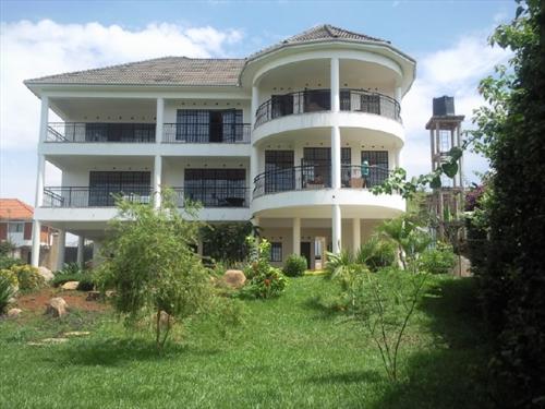 Mansion for rent in Muyenga Kampala