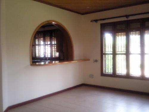 Bungalow for rent in Munyonyo Kampala