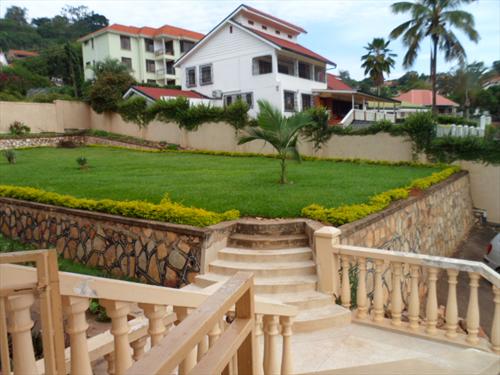 Mansion for rent in Kansanga Kampala