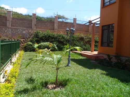 Maisonette for rent in Lubowa Wakiso