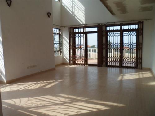 Maisonette for rent in Lubowa Wakiso