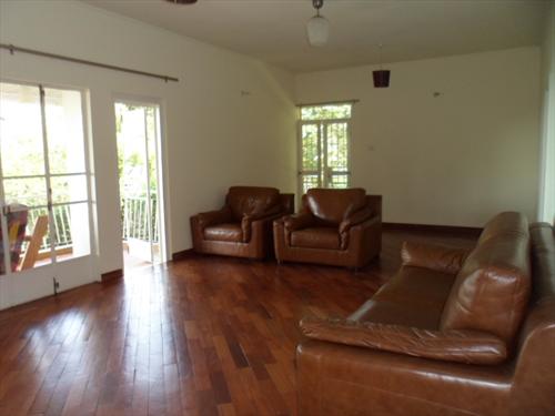 Villa for rent in Mbuya Kampala