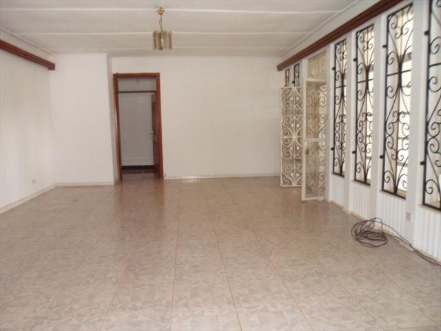 Bungalow for rent in Kololo Kampala