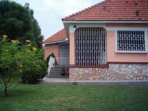 Bungalow for rent in Muyenga Kampala